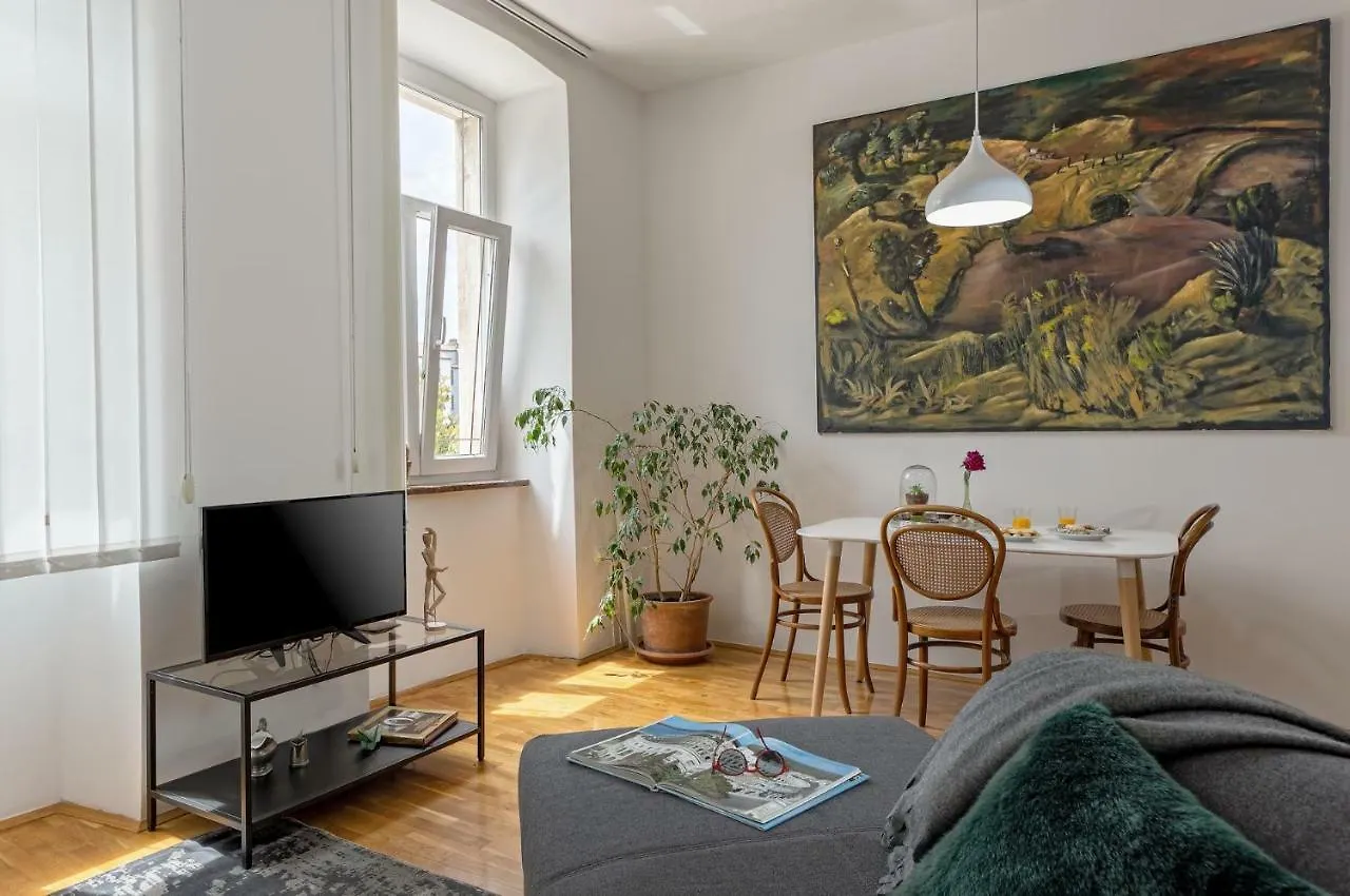 Markaat Apartment Pula Croacia