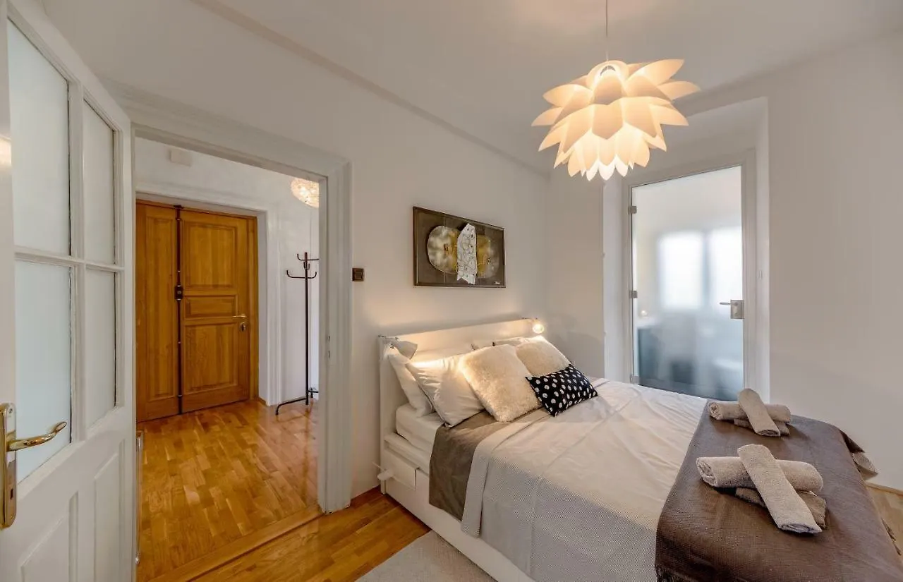 Markaat Apartment Pula Croacia